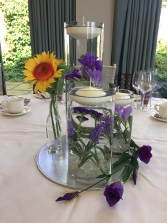 'Sunflower Trio' vase with floating candles